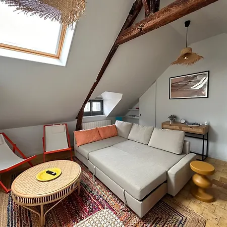 Cosy In Center